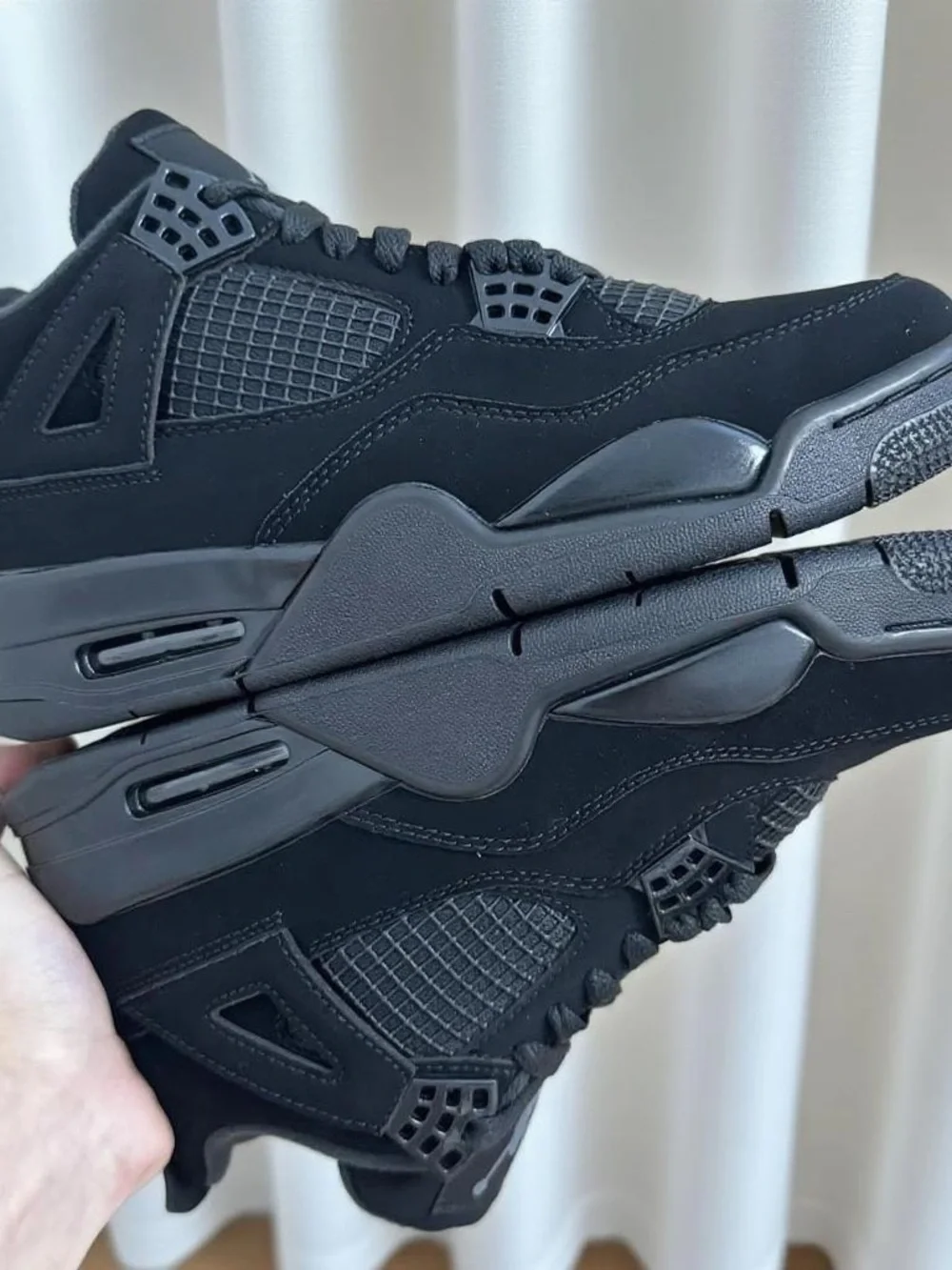 Jordan 4 Retro Black Cat (2020 Version) -Men’s Athletic Shoes -Classic Kicks - Picture 4 of 5